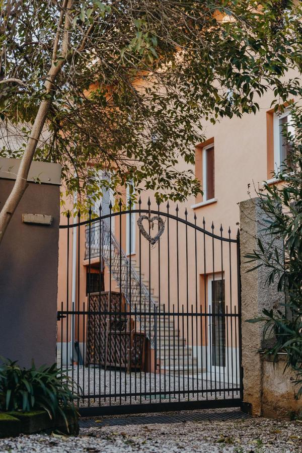 Le Due Dame Hotell Manerba del Garda Eksteriør bilde